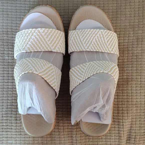 New BZEES Resort Wht/Nat Fabric Wedge Sandals Size 7.5 M With Box - Picture 7 of 16